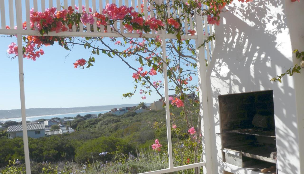 Appartement Charlotte House à Stilbaai Extérieur photo
