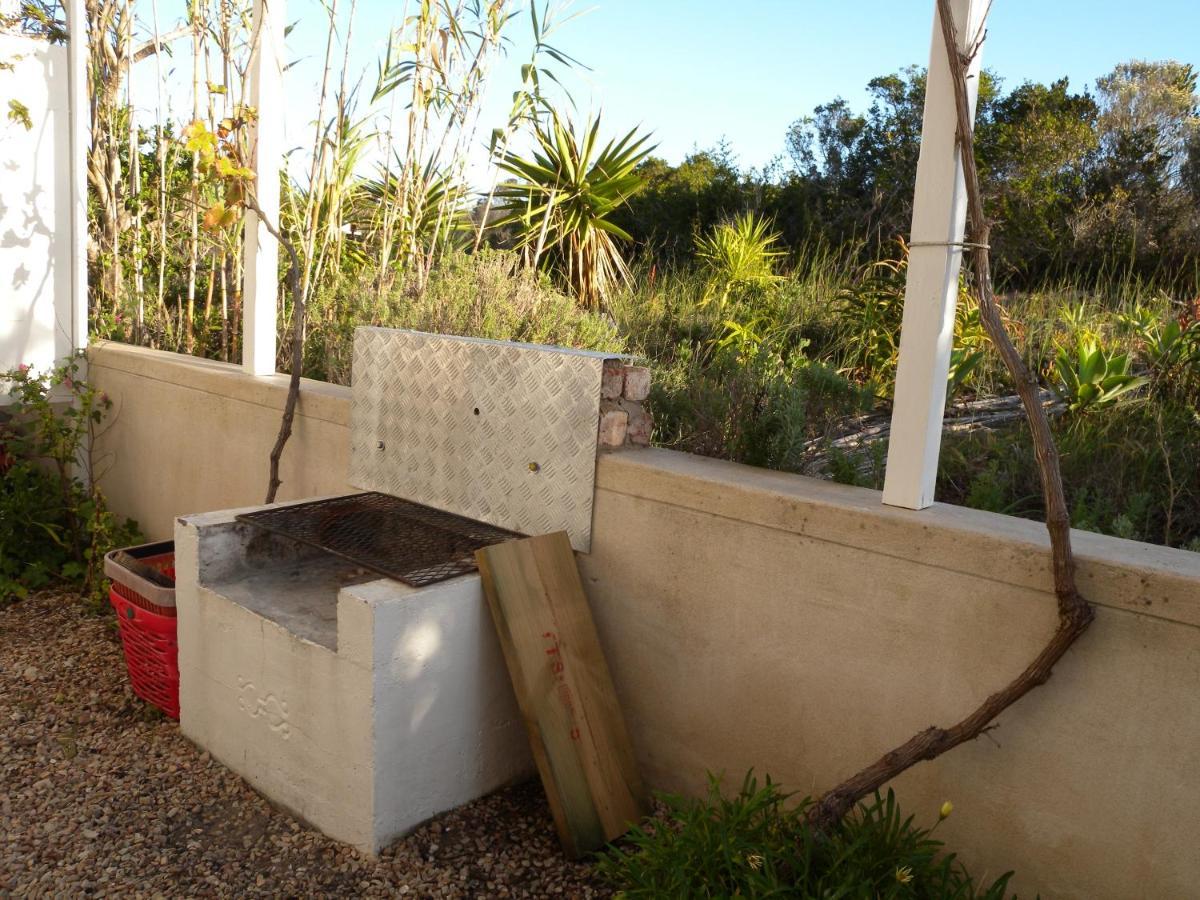 Appartement Charlotte House à Stilbaai Extérieur photo
